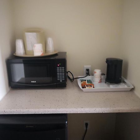 Quality Inn & Suites Hawkesbury Exterior photo